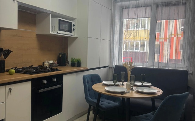 Квартира с дизайнерским ремонтом Shumiloff Apartments