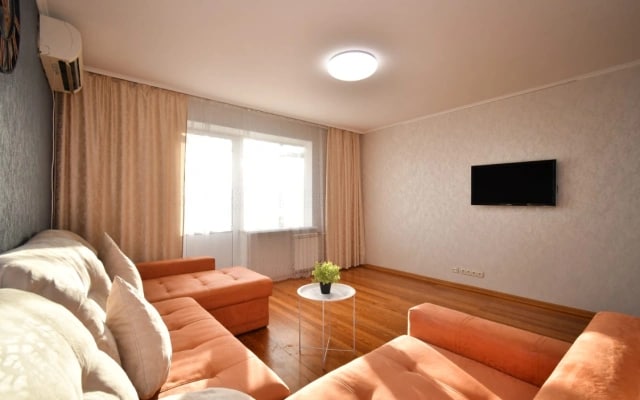 Квартира 2 к Orange