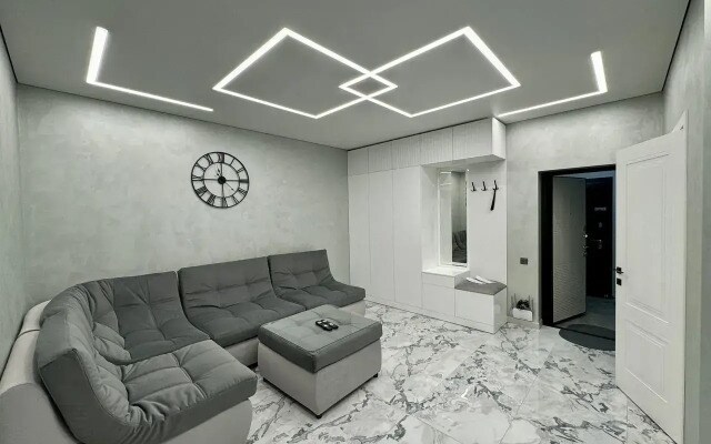 Квартира на Курсантов Кировцев 4А