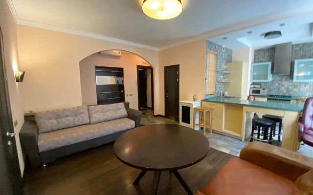 Апартаменты Вознесенский 4 Home