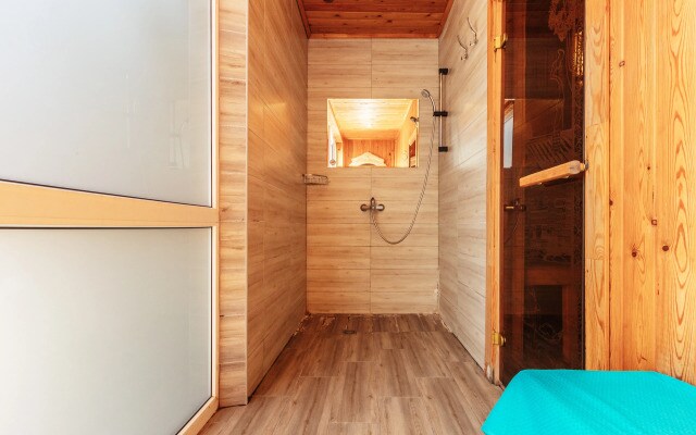 Aprelskie Tezisy Guest House