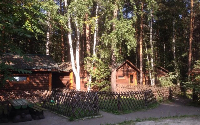 База Отдыха Загородный клуб Пески