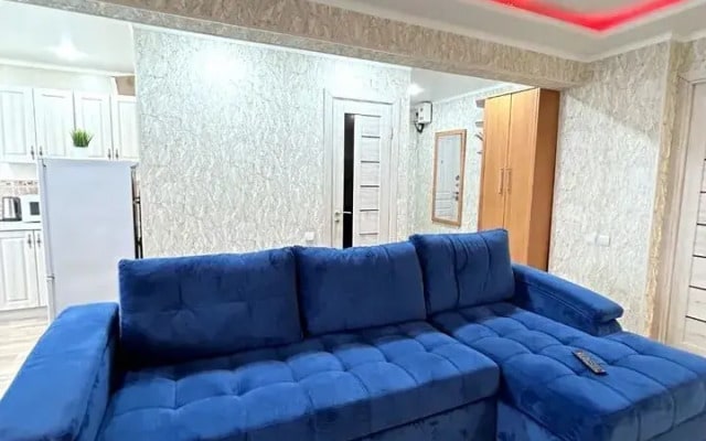 Улица Ботвина 8