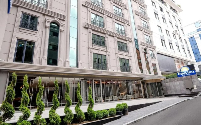 Days Inn By Wyndham Istanbul Bomonti
