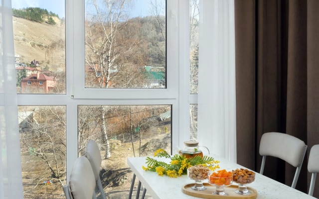 Квартира Мимоза Ирины Савельевой У долины роз и красного солнышка