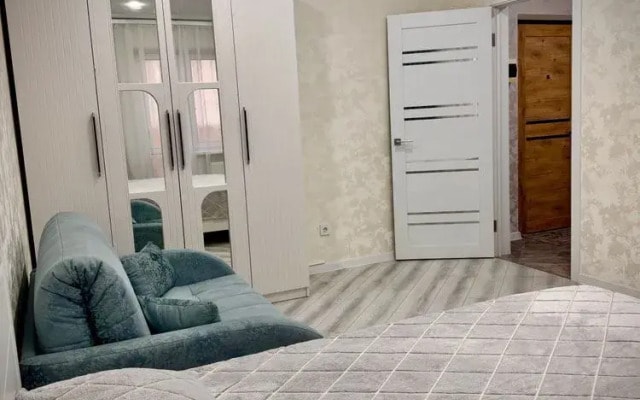 Квартира на улице Академика Лукьяненко, 8