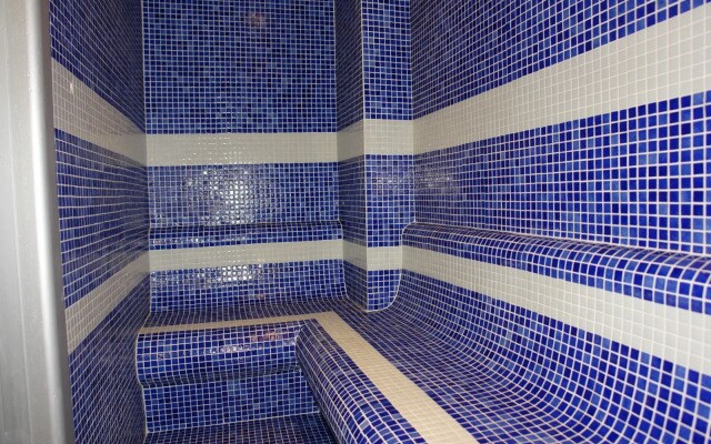 Istanbul River Hotel