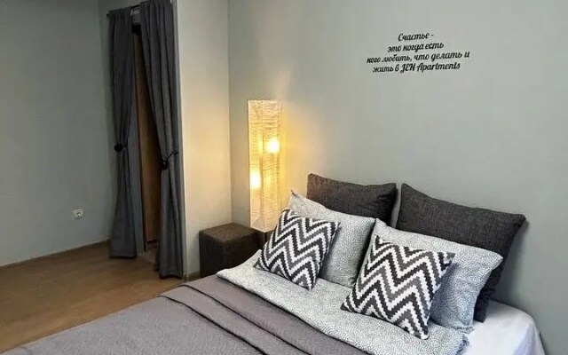 Апартаменты J&N Apartments Трёхместная студия с балконом в центре города Московский 16