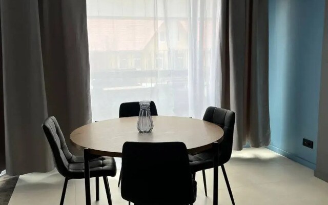 1-k. Kvartira 42 M² 2/10 et. Apartments