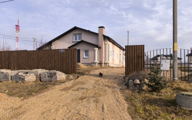 Квартира Трёшка в частном доме вблизи Минска