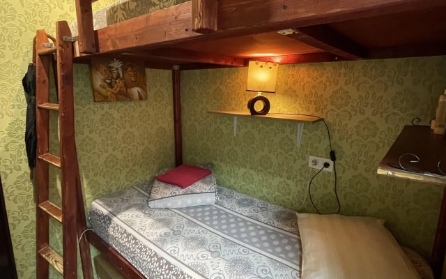 Хостел Artist Hostel на Цветном Бульваре