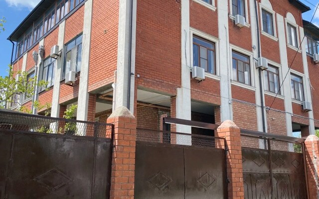 Druzhbyi Guest house
