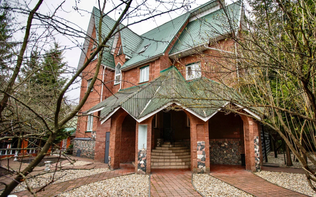 Замок Anstar House Vatutinki