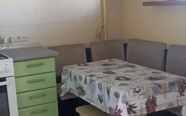 Квартира на Октябрьской революции