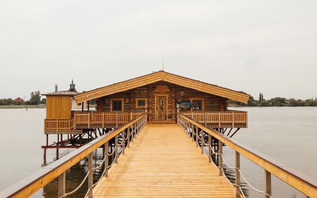 Отель Old House Resort & Spa