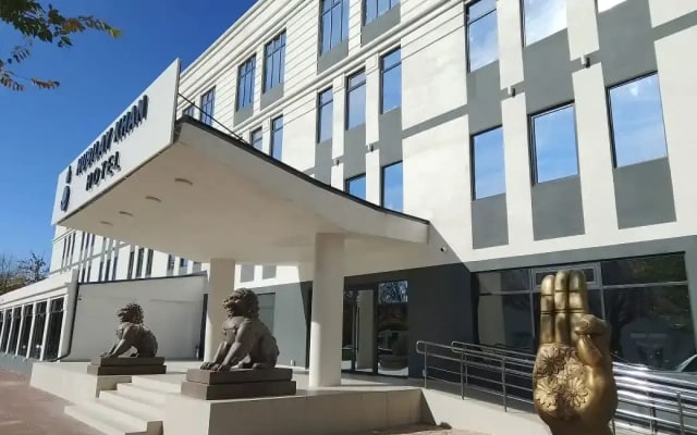 Отель Хубилай Хан