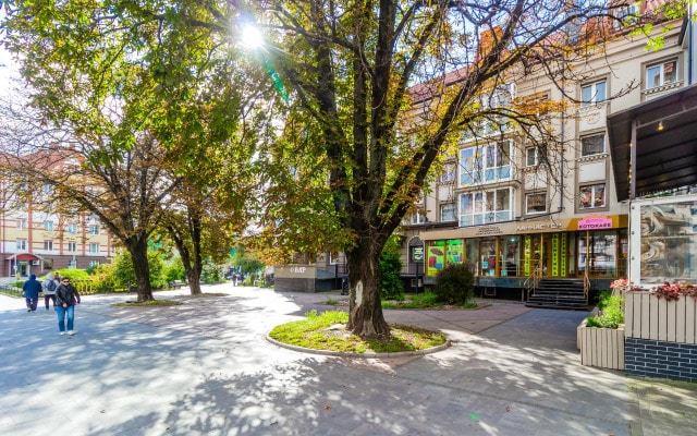 Апартаменты улучшенные в центре Гринн Сад