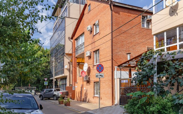 Гостевой дом Грант 2