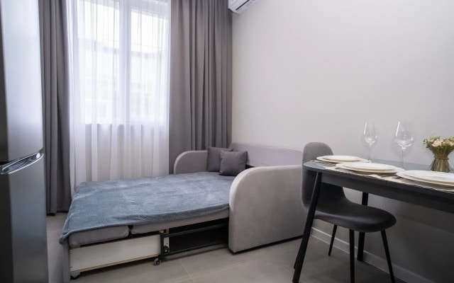 Апартаменты RED APARTMENTS Арт Лайт Сити апартамент Армстронг
