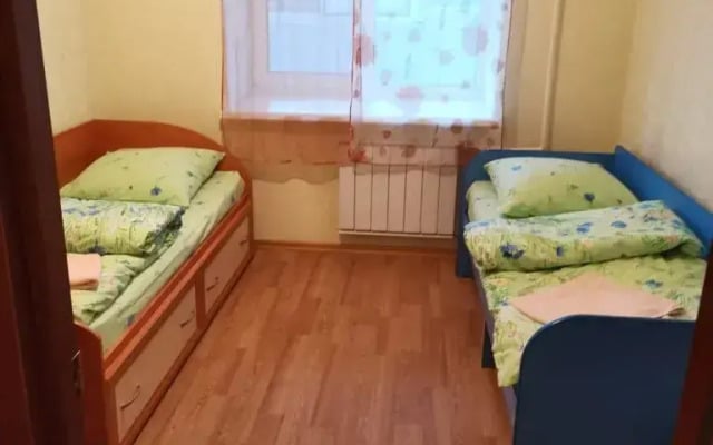 Апартаменты Трехкомнатные Sutki Vip на Ватутина 6