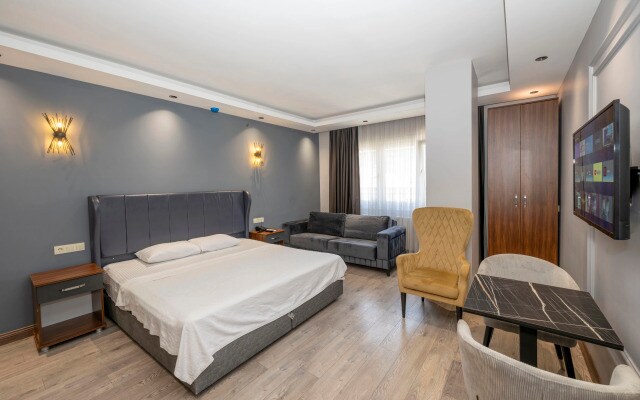 Отель Comfort Suites
