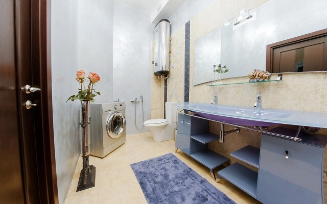 Hi-Tech Home Apartments 3