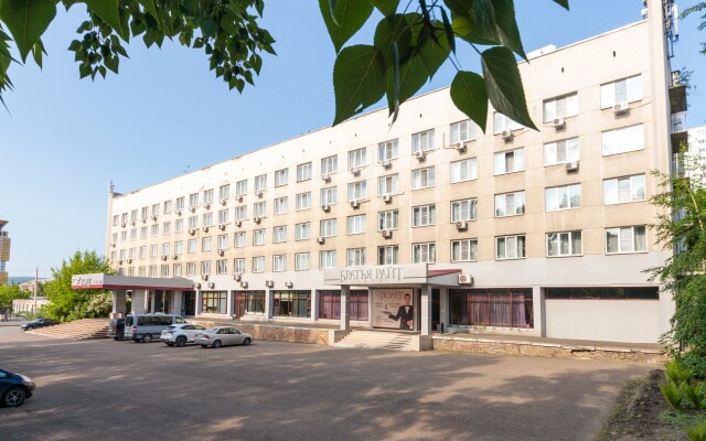 Отель Полет