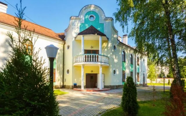Отель Золотая Осень