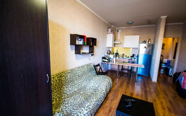 Apartamentyi Turistskaya 10 1