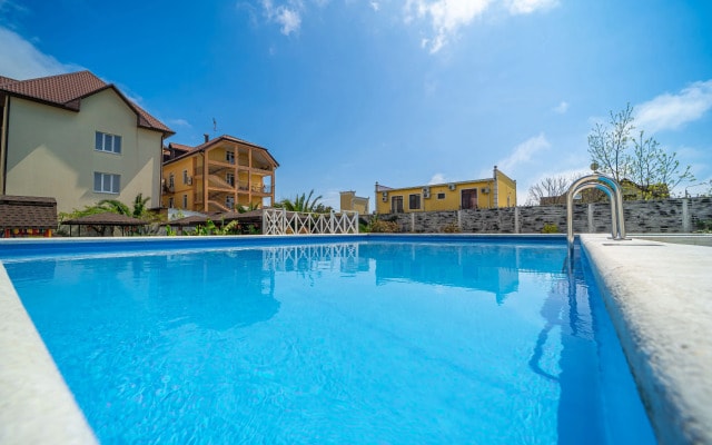 Гостевой дом Усадьба МихалычЪ