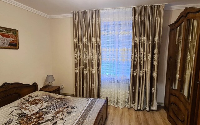 Квартира на Кырджалийской 8