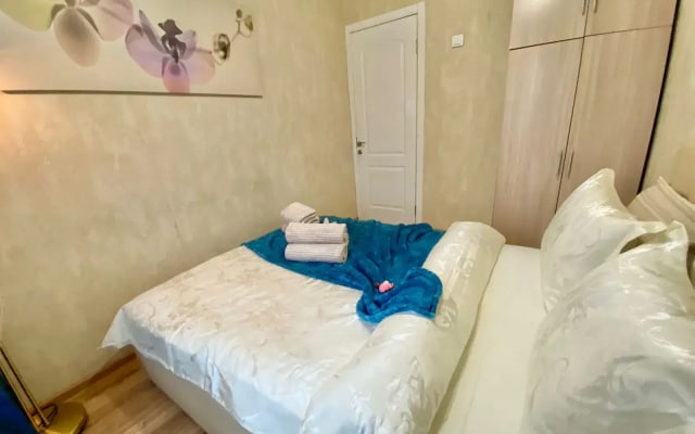 Квартира GoldApart на улице 1-я Дубровская 2Б