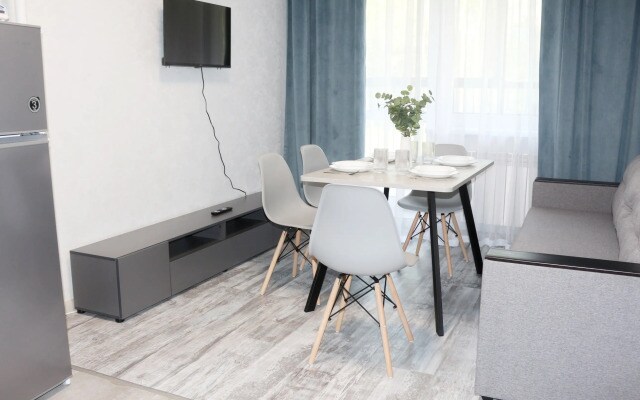 Квартира NiceAparts Евротрешка на Бурмакинской 7