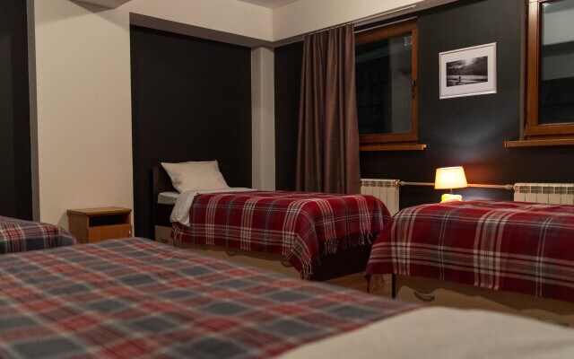 Weekend H520 Hostel