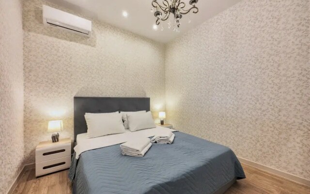 Апартаменты M Apartments SvetlanaPark 1
