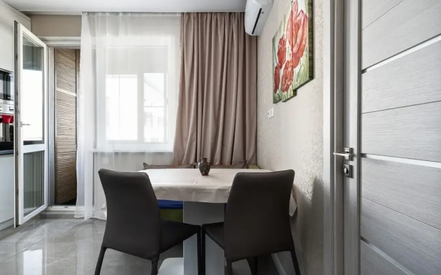 Апартаменты с балконом Best Flat Тайнинская 9