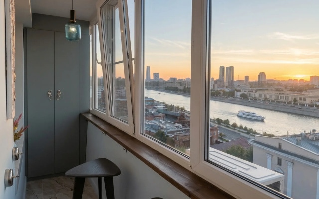 Квартира Top Rooms: Евродвушка на Саввинской набережной с видом на Москва Сити