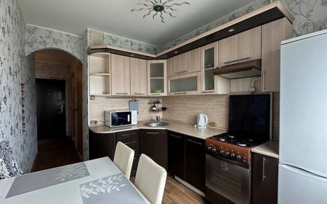 Квартира на улице Братьев Жабровых 3