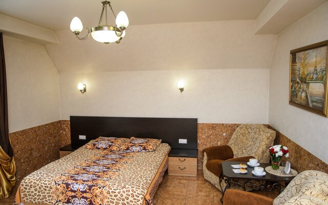Отель Tolstogo City