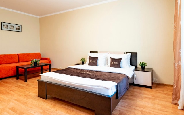 Апартаменты Inndays on Molodeshnaya