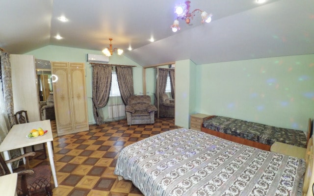 Guest house V gostyakh kak doma
