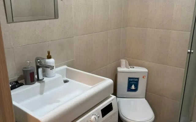 Квартира Новая студия Дайкер Сити до 2 человек у метро Прокшино