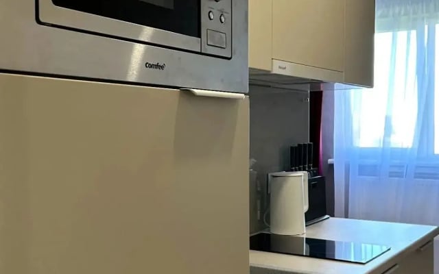 Квартира Яркая Студия в Авеню Апарт