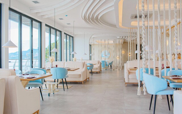 Отель Sky Hotel