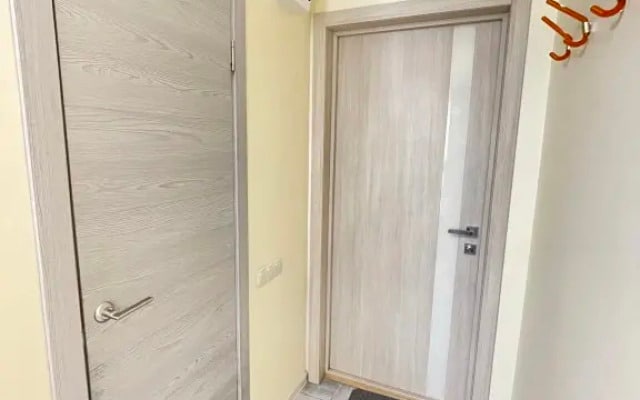 Апартаменты на Широкой