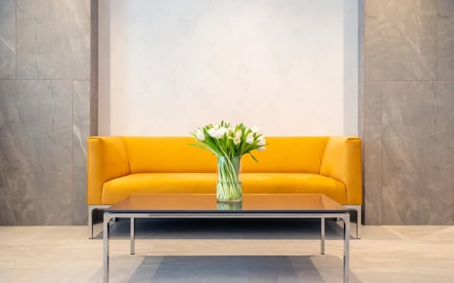 Отель FarFour Inn & Suite