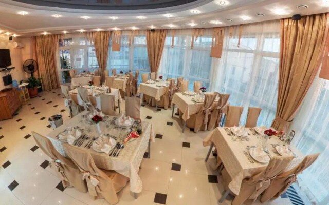 Меблированные комнаты Family Resort Hotel Miloo