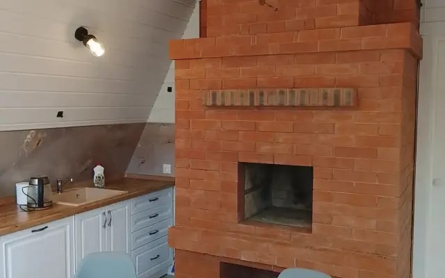 Частный Дом Девочковый Дом среди дубовой рощи