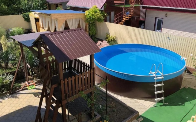 Tri Sestry Guest House