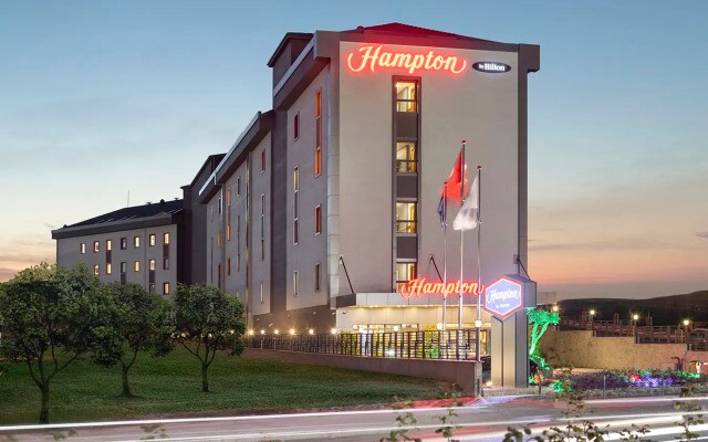 Отель Hampton by Hilton Istanbul Arnavutkoy
